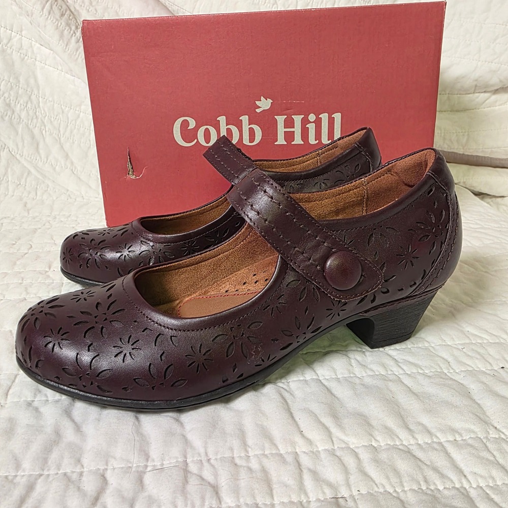 Cobb Hill Alesia Mary Jane Pumps Red Burgundy Laser Cut Leather Women 6 WIDE NEW
